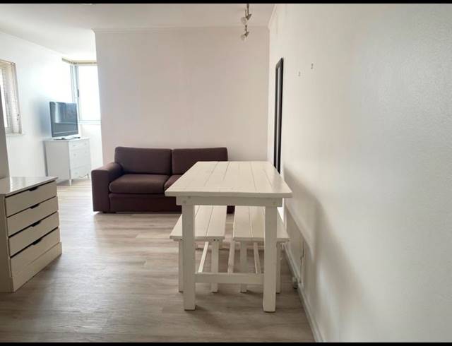 1 BEDROOM PROPERTY TO RENT IN CLAREMONT